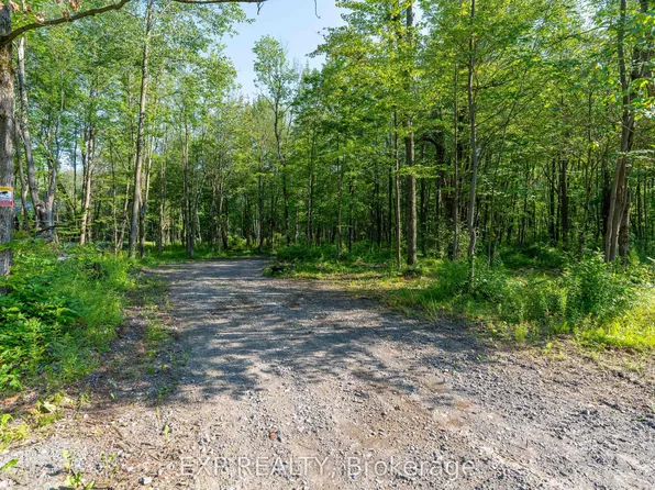 20 Concession St #4, Alfred And Plantagenet, ON K0B 1L0