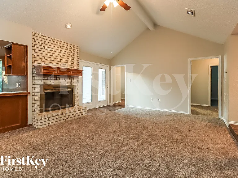 15806 Afore Dr — Photo 3