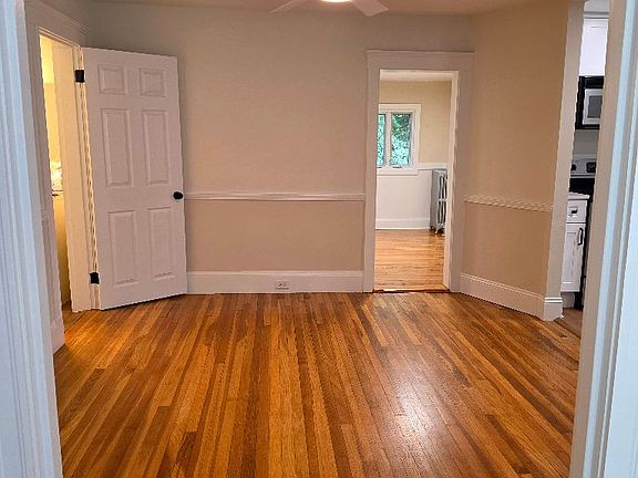 5th image of 441 Walpole St #A