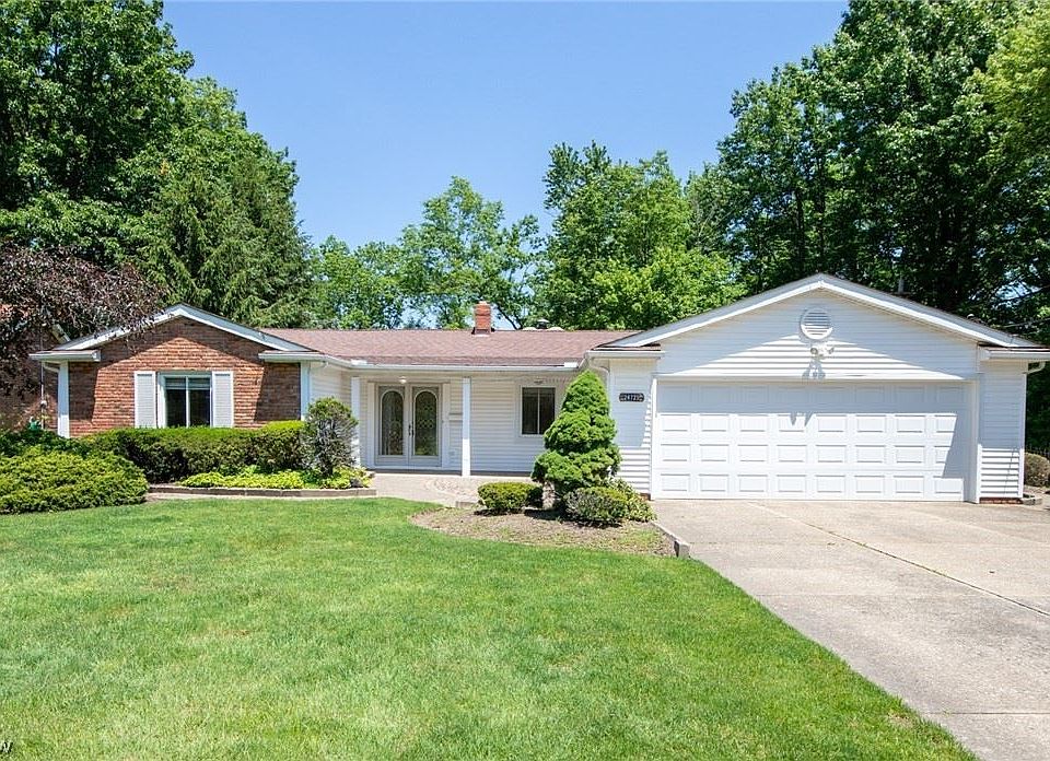 1st image of 24725 Dundee Dr