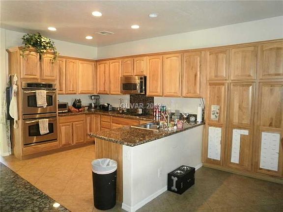 4th image of 7129 Royal Melbourne Dr