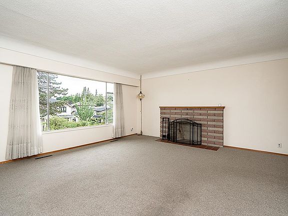 4th image of 5326 Fleming St