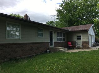 23665 Vista Rd, Hutchinson, MN 55350