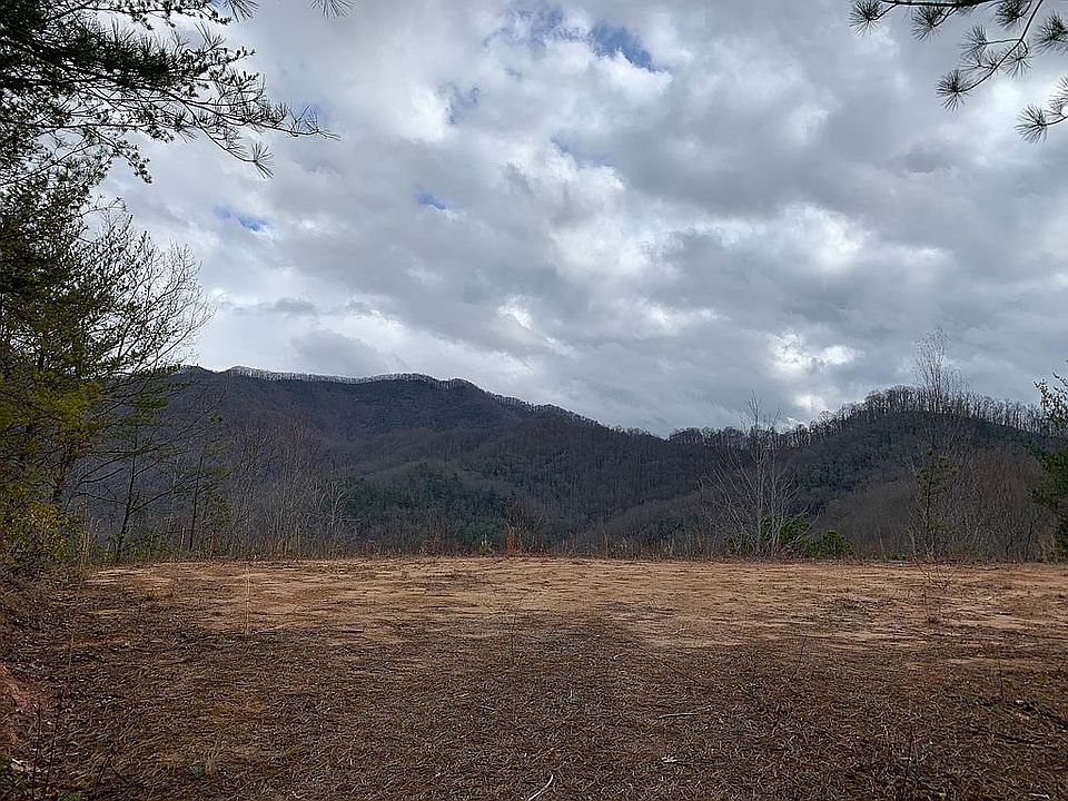 2nd image of 53 Grand View Estates Dr