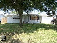 1st image of 2835 Finch Dr