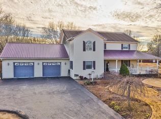 99 Lenin Rd, Madisonville, KY 42431