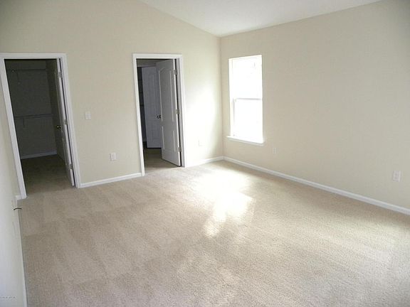 5th image of 371 Samara Lakes Pkwy