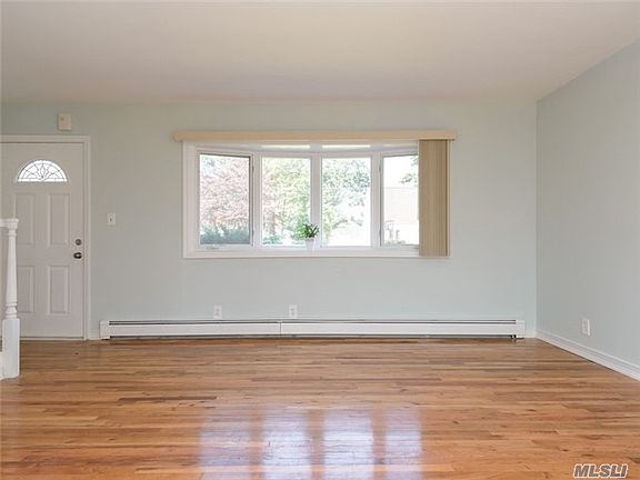 2nd image of 187 Lee Ave