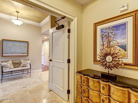 Spacious foyer