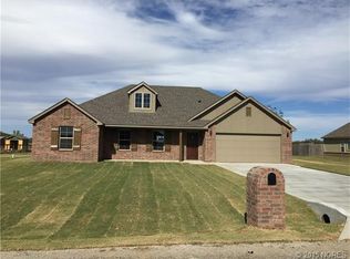 9805 E Tall Pine Ln, Claremore, OK 74017