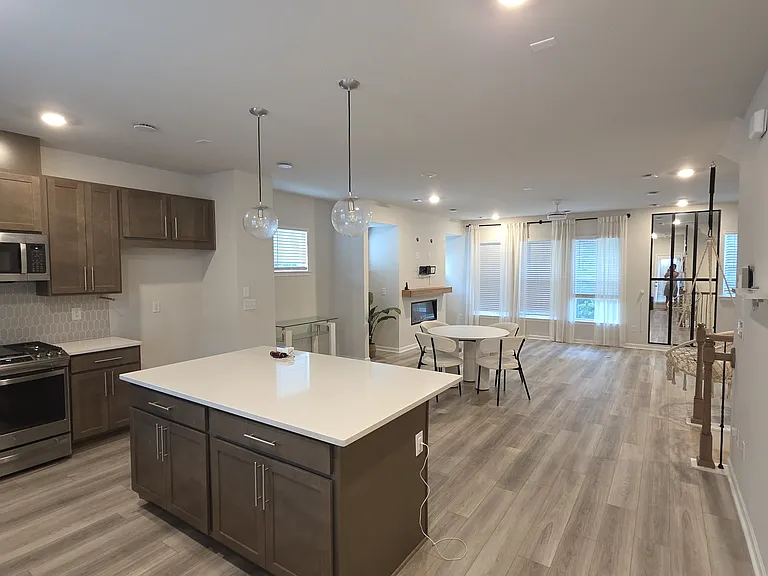 Harrison Dr — Photo 8