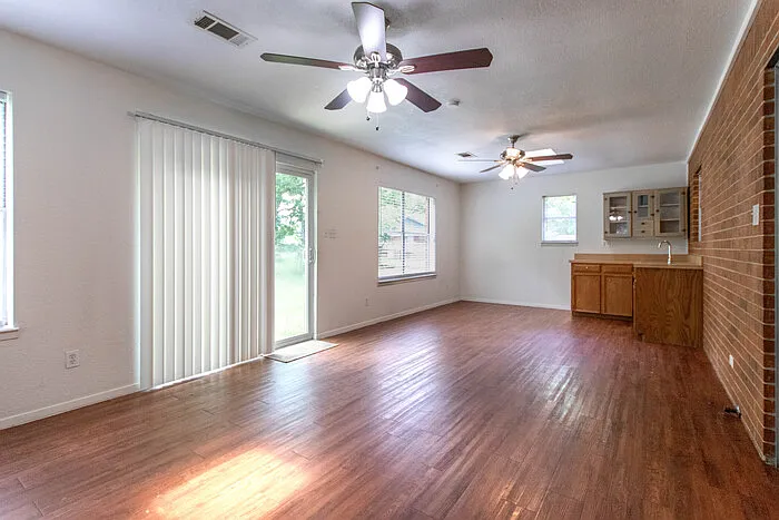 511 Hill St — Photo 17