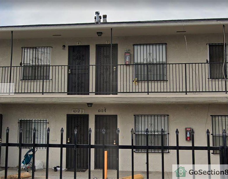 1st image of 1014 W 109th Pl #5