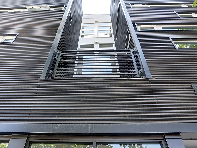 The Harp Building — Photo 31
