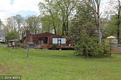 2nd image of 3414 Holly Rd