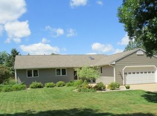 1502 Beechwood Dr, Wausau, WI 54401