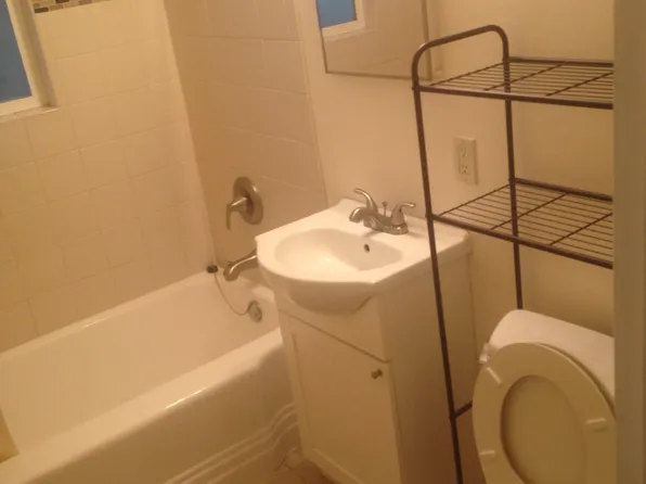 212 W Pueblo St, Santa Barbara, CA 93105