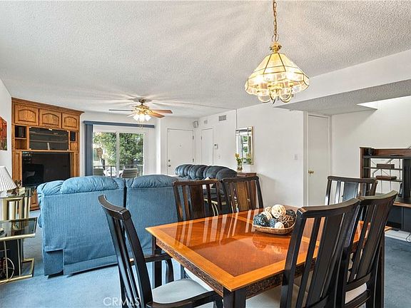 5th image of 17220 Chatsworth St Unit 1