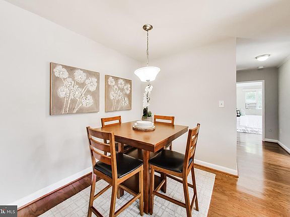 4th image of 111 Lee Ave APT 110
