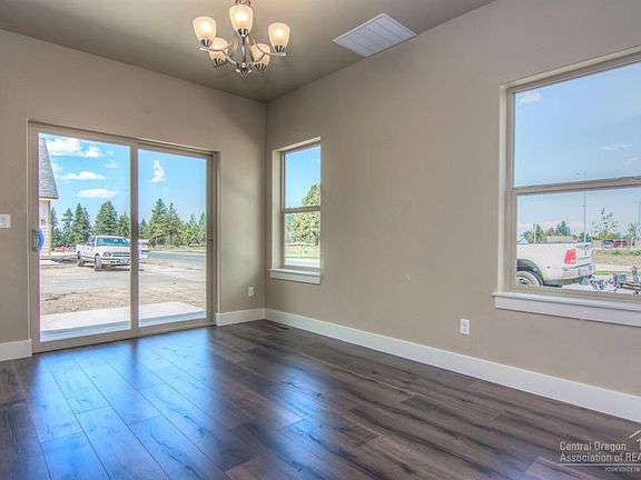 5th image of 61512 Lorenzo Dr