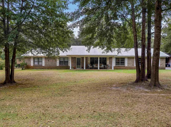 242 Pineview Dr, Jemison, AL 35085