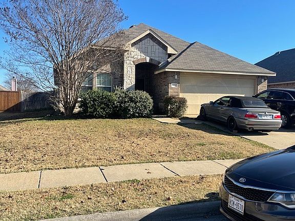 2nd image of 302 Azalea Dr