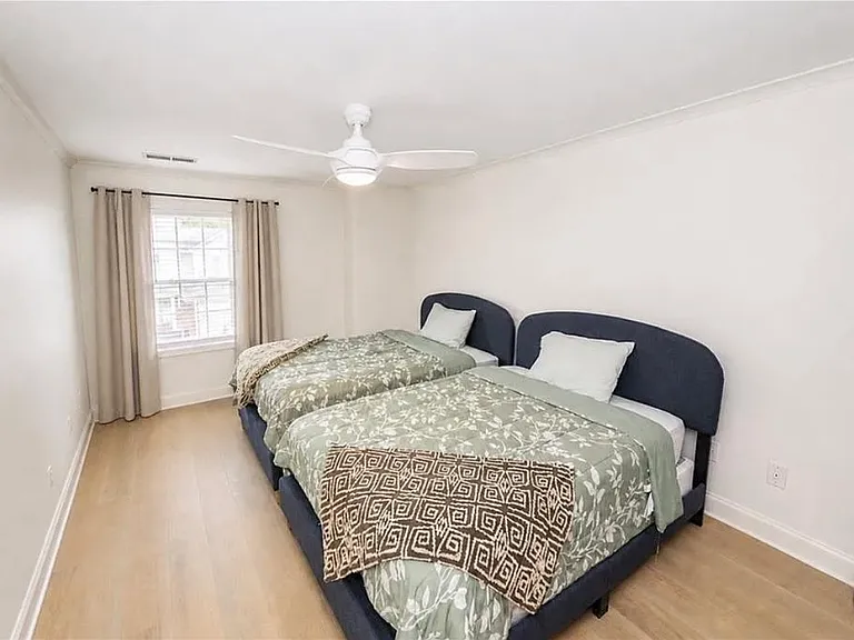 403 Tara Commons Cir — Photo 12