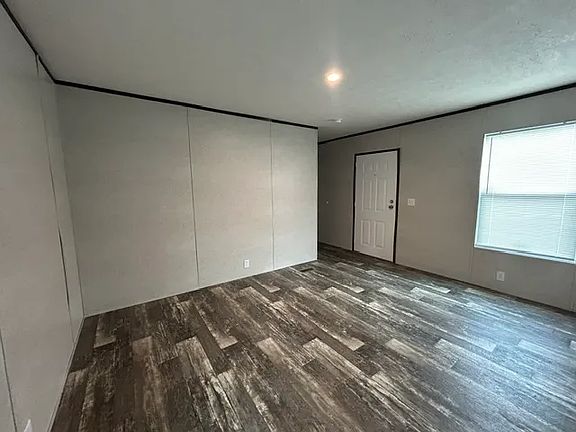 4th image of 141 Southfork Dr #141S
