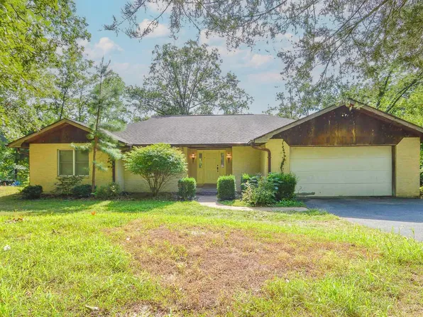 314 Saint Clair Ct, Freeburg, IL 62243