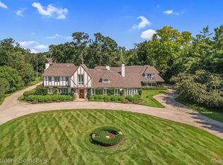 720 Lone Pine Rd, Bloomfield Hills, MI 48304