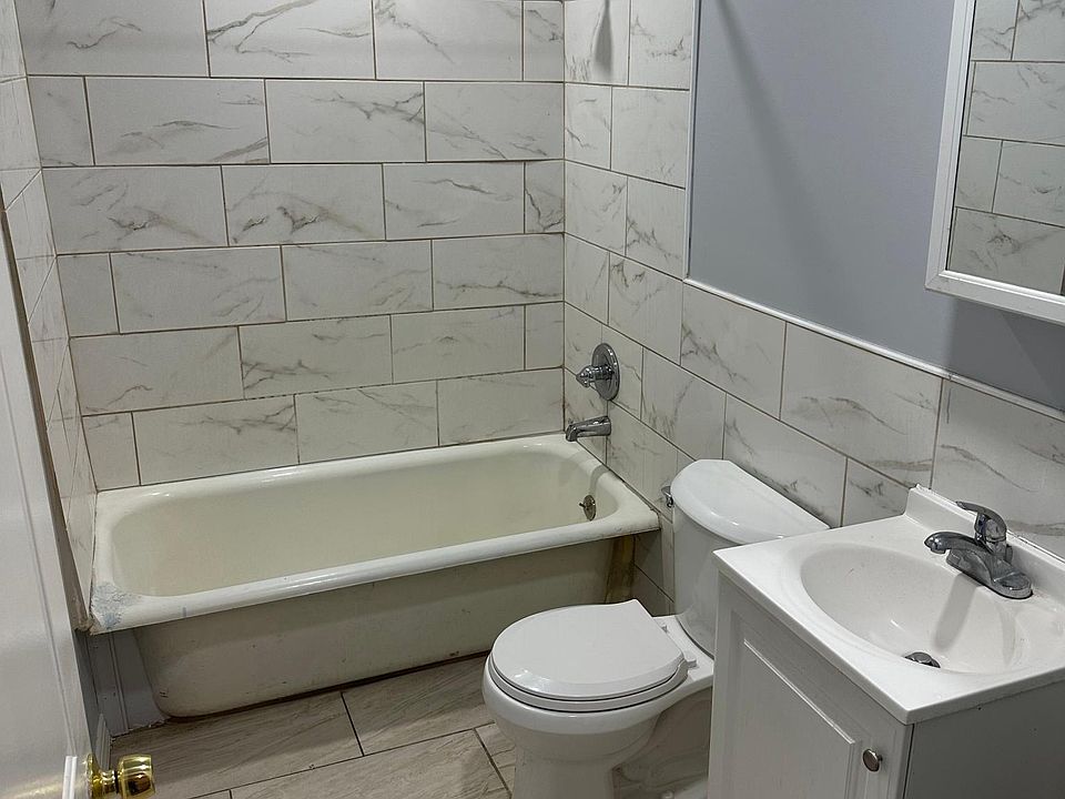 2nd image of 7032 Radbourne Rd