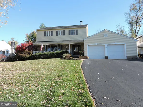 73 Dorchester Rd, Collegeville, PA 19426