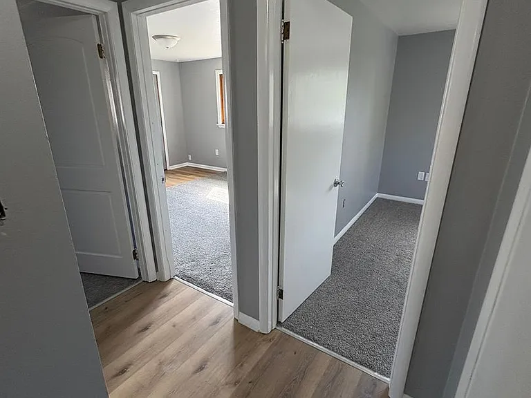 217 N Main St — Photo 8