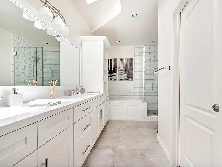 24901 Seagate Dr — Photo 10