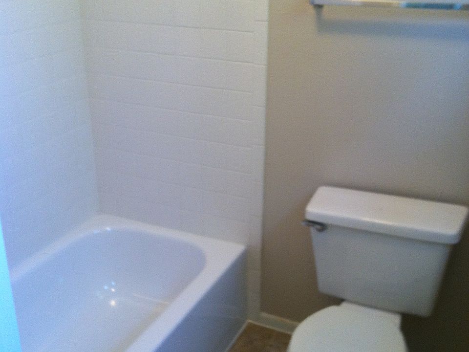 1st image of 5665 Fairlight Dr