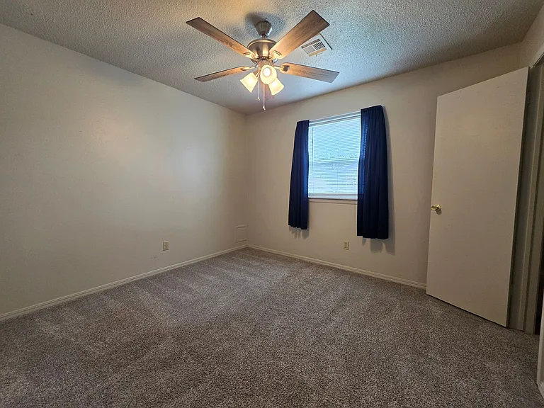 1 Red Oak Rd — Photo 31