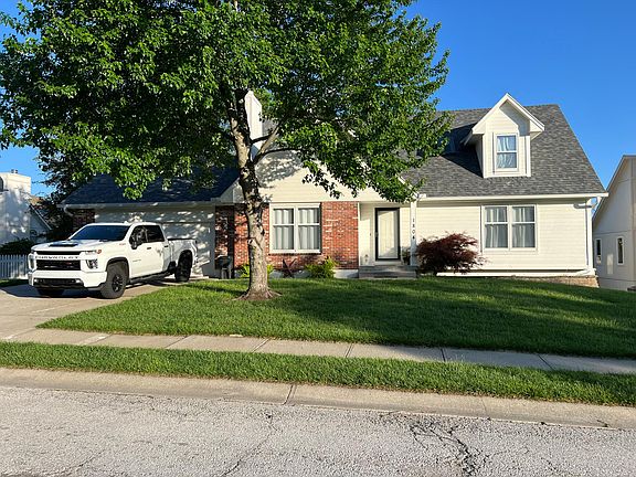 2nd image of 1804 SW Crystal Creek Pl