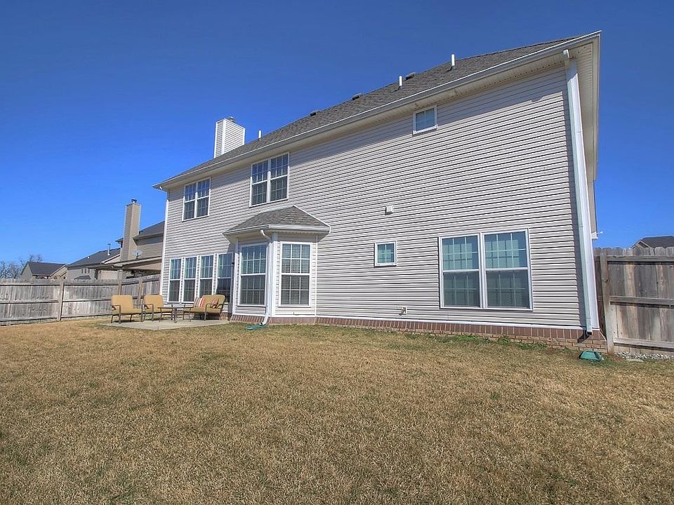2nd image of 107 Buffalo Run Ct