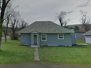 90 S 14th Ave, Elgin, OR 97827