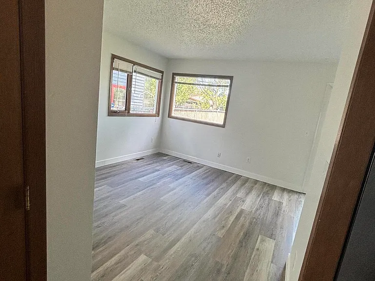 2733 W 69th Ave — Photo 8