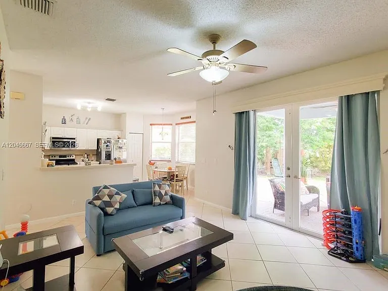 15751 SW 20th St #15751 — Photo 14