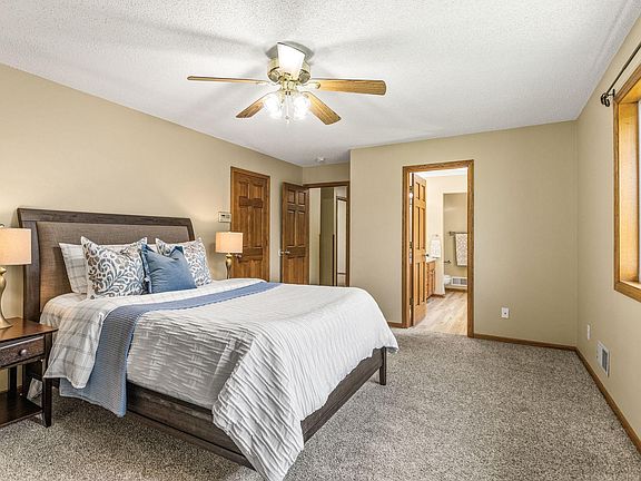 5th image of 1784 Windjammer Dr