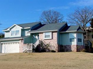 119 N Walnut St, Blue Eye, MO 65611