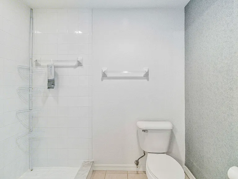 6351 Bay Cedar Ln — Photo 15