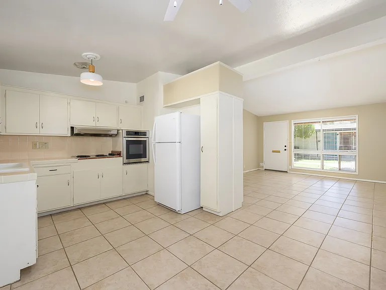 Kitchen & living room