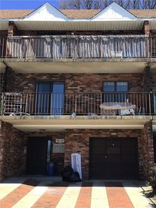 66-03 242nd St #11-B, Little Neck, NY, 11362