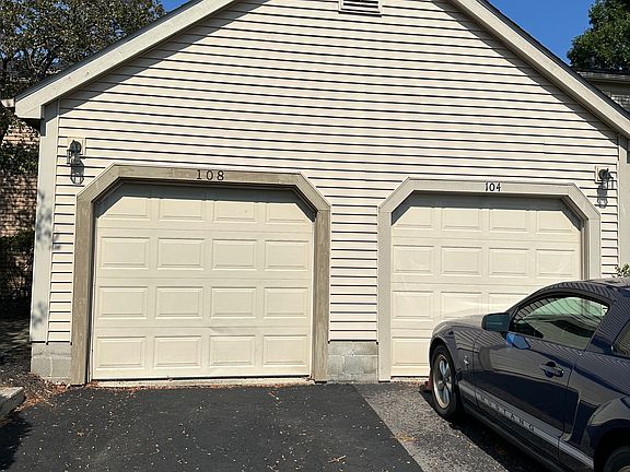 4th image of 108 Ravine Ridge Dr S