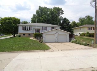 515 N 11th St, Missouri Valley, IA 51555