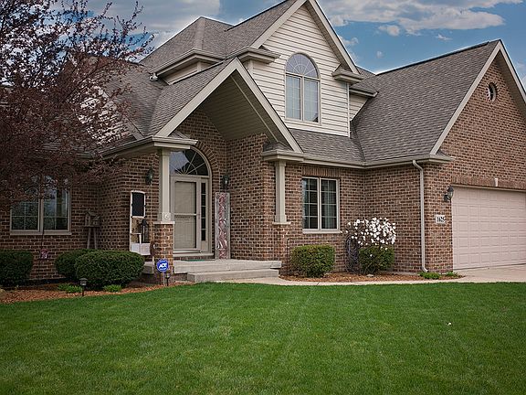 2nd image of 1625 Lake Dr
