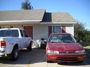 1304 Einhorns Pl APT B, Springdale, AR 72764